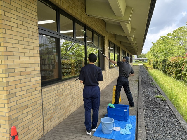 さくら分校清掃1日目写真1